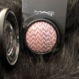 MAC mineralized eyeshadow